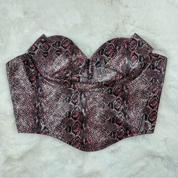 NWT Pretty Little Thing Hot Pink Snake Print Bandeau Top - Picture 5 of 10